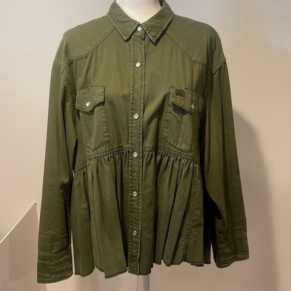 We the Free Cotton Peplum shirt/jacket in army green